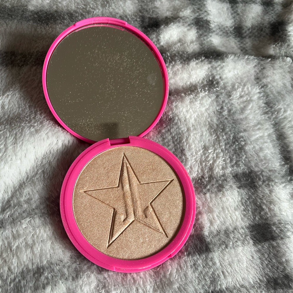 Jeffree Star sarcophagus highlighter gently used